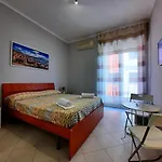 Napoli Central Bed & Breakfast 4*