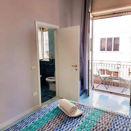 Napoli Central ナポリ