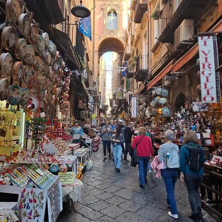 Napoli Central ベッド・アンド・ブレックファスト 4*