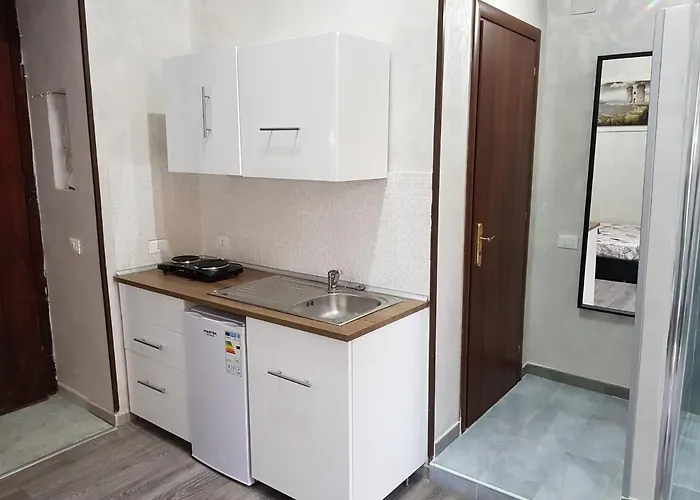 فندق مبيت وإفطار Napoli Central نابولي