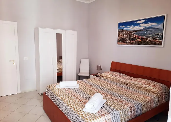 Napoli Central Nocleg ze śniadaniem Neapol