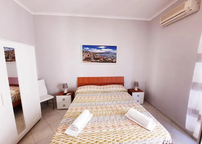Napoli Central Bed & Breakfast