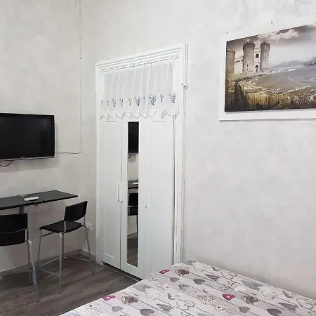 Napoli Central Couette-café 4*