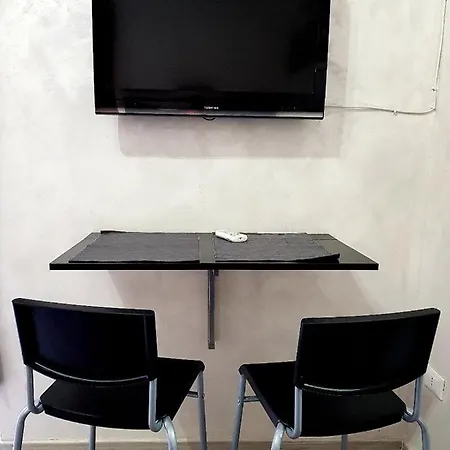 Couette-café Napoli Central 4*