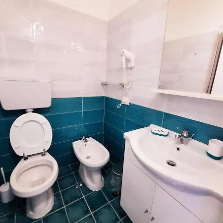 Napoli Central Oda ve Kahvaltı