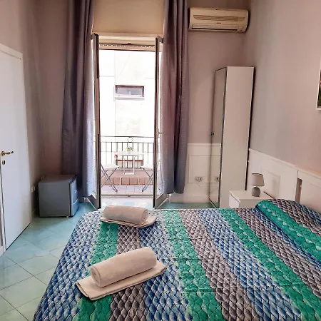 Napoli Central Couette-café