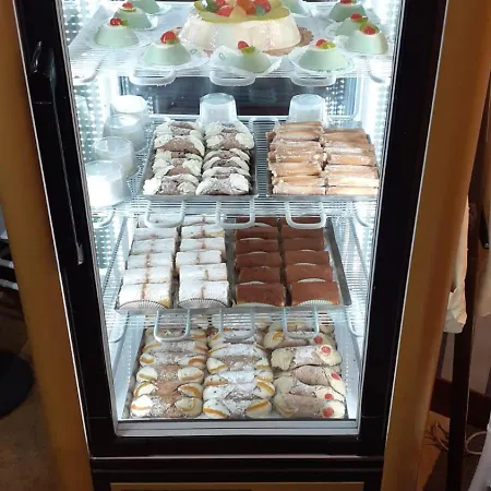 Couette-café Napoli Central