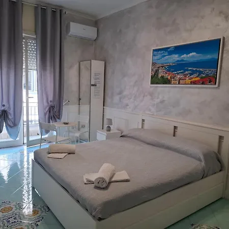 Napoli Central Naples